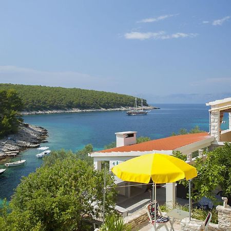 Villa Bistrana - 15m from sea Vela Luka Exteriör bild